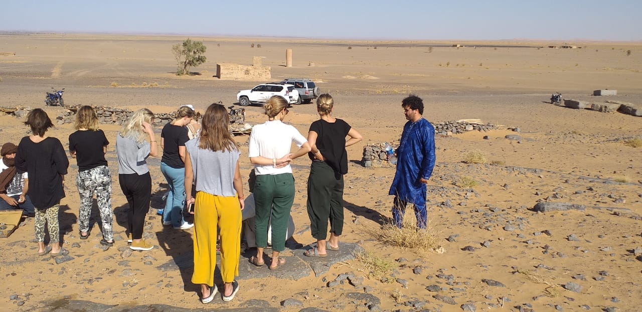 Explora nuestra galería de Marruecos con fotos de tours por el desierto del Sahara, paseos en camello, ciudades imperiales, las montañas del Atlas y experiencias únicas.
